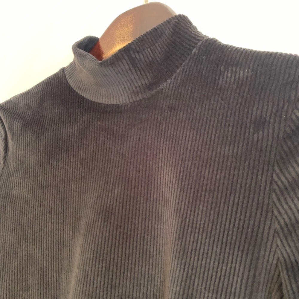 ModCloth NWT Black Ribbed Turtleneck Bodysuit